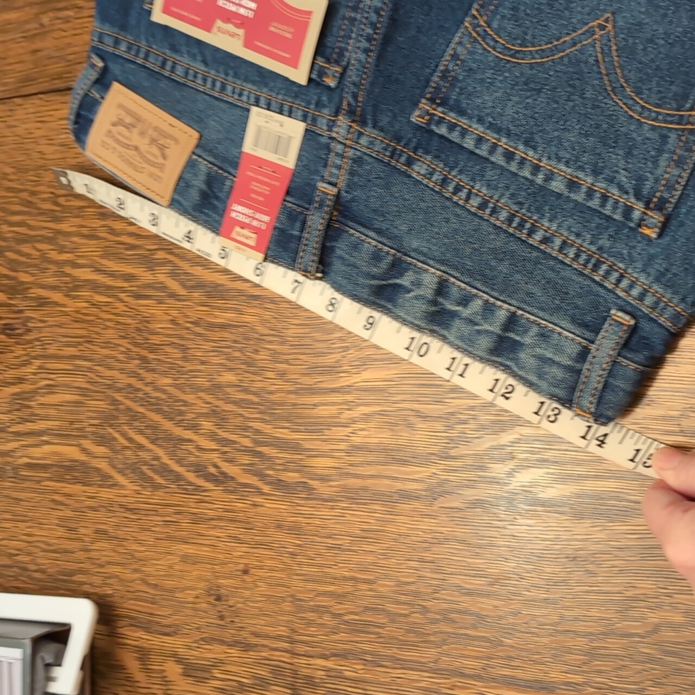 Girls Levi's shorts - Picture 10 of 10